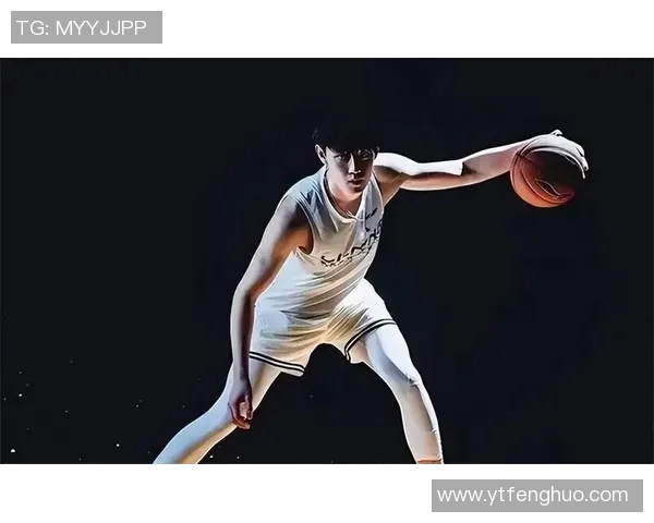 曾凡博:从青涩新星到篮球赛场的璀璨明珠,未来可期的传奇之路 曾凡博:从青涩新星到篮球赛场的璀璨明珠,未来可期的传奇之路