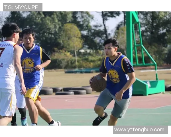 陈林坚的篮球梦想与奋斗历程：从青涩少年到职业球员的蜕变之路