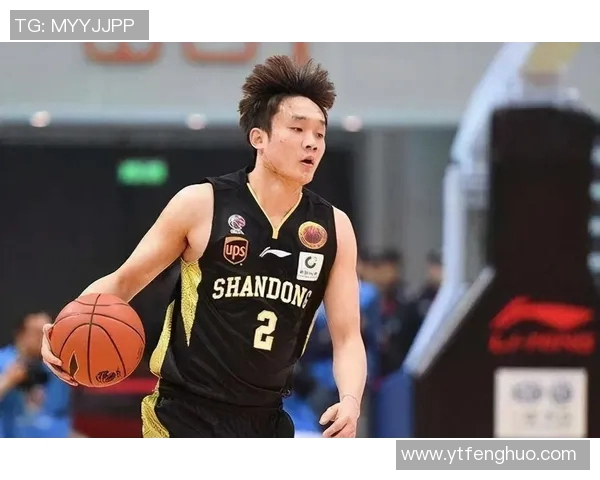 胡金秋的篮球之路：从青涩新星到CBA顶尖球员的成长历程