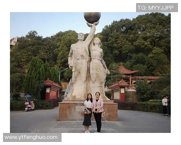 刘昊源：从青涩少年到璀璨明星的成长之路与奋斗故事