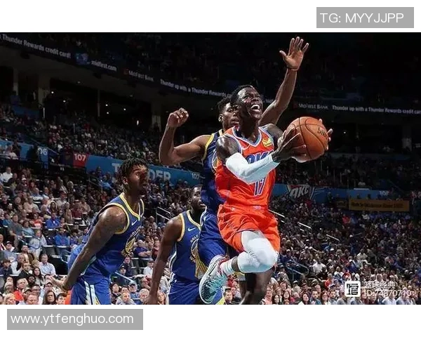 勇士与雷霆激战四月四日谁能在季后赛争夺中占得先机