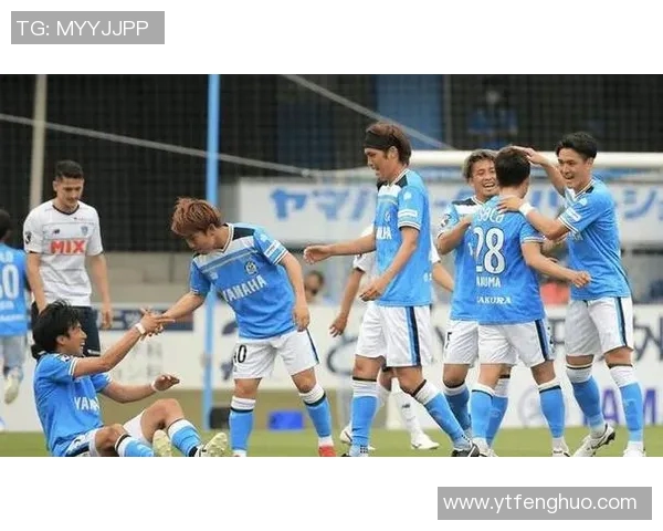 日本联赛精彩对决札幌主场迎战清水球队全力争胜