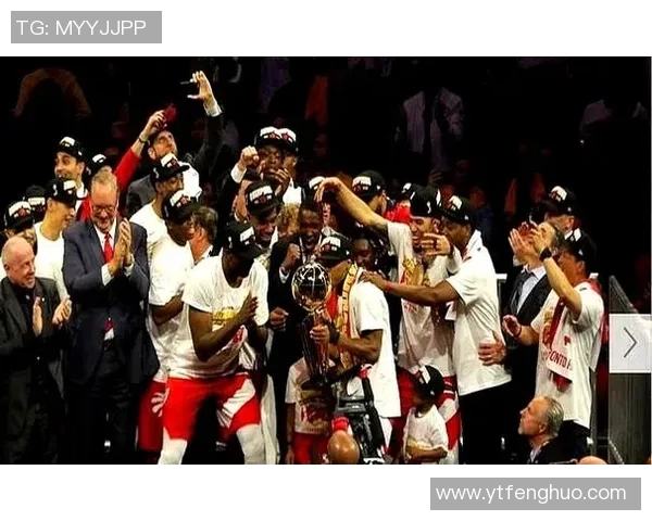 莱恩纳德重返多伦多与猛龙对决球迷期待经典对抗再现