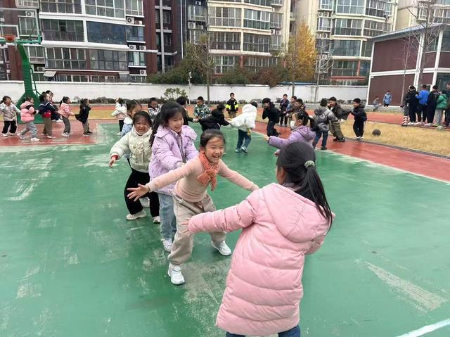 电竞竞猜平台郑州管城区外国语牧歌小学：以特色体育课程绘牧歌教育华章(图3)